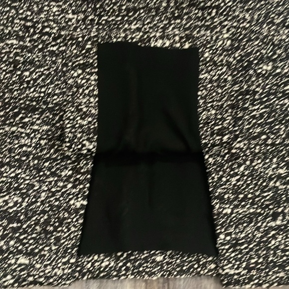 Gianfranco Ferre Black & White Textured Skirt - Picture 3 of 7